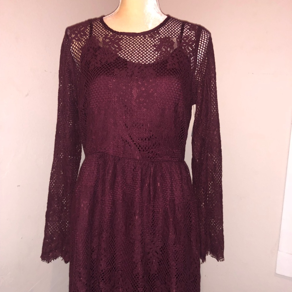 Long sleeve maroon dress
